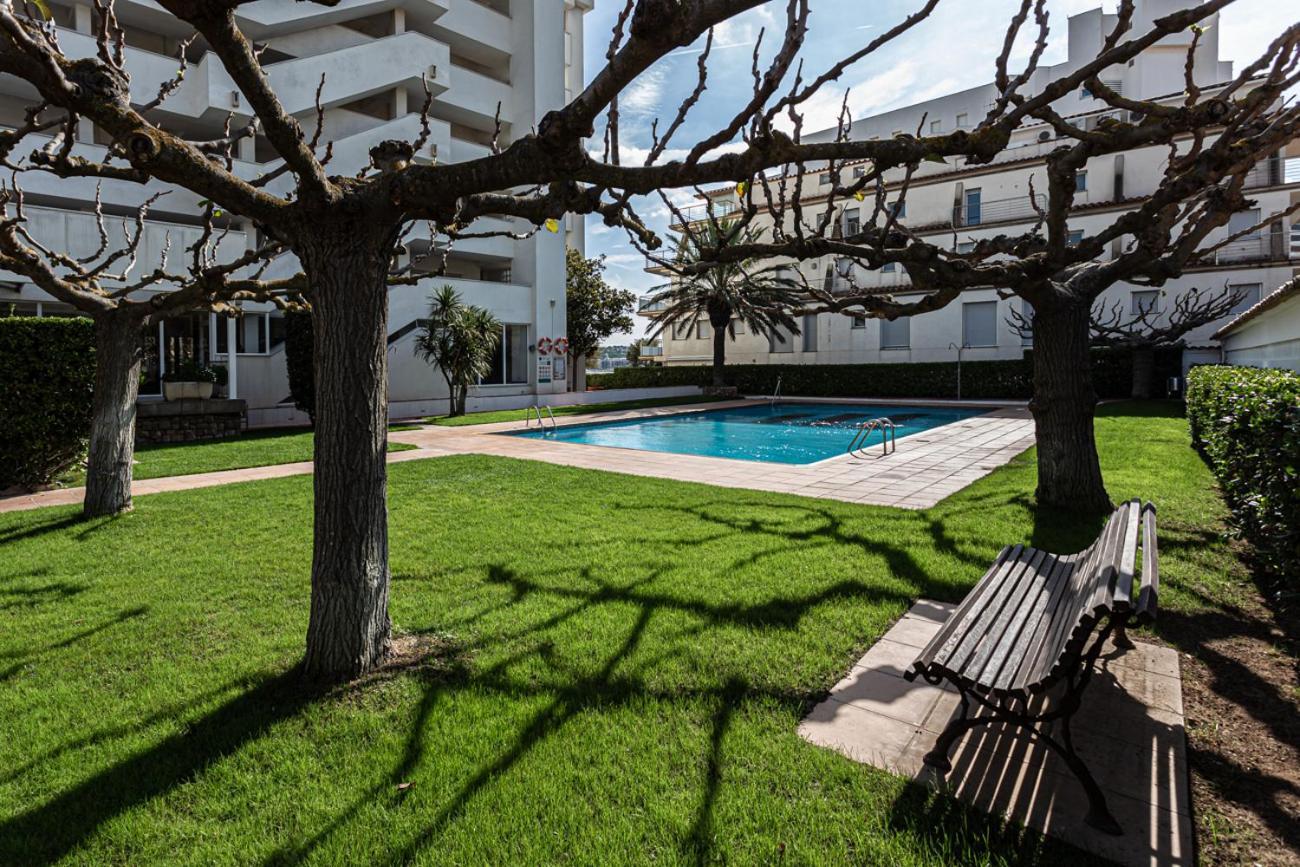 Inmueble De Categoria. Wifi Free Apartment L'Escala Exterior photo